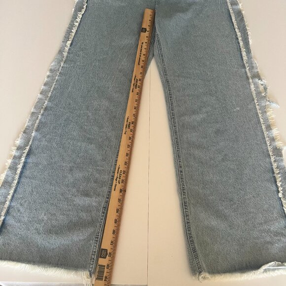 PrettyLittleThing Jeans High Waist Light Wash Side Open Slit Sz 10 Frayed Biker - Picture 4 of 8